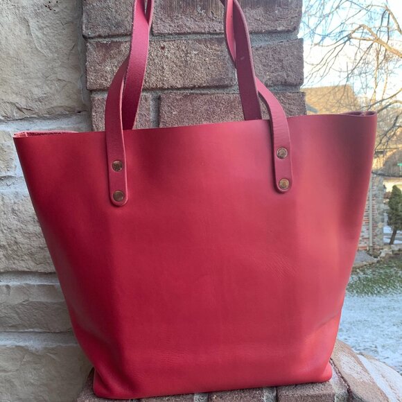 KMM & Co Standard Salmon Tote - Picture 2 of 16